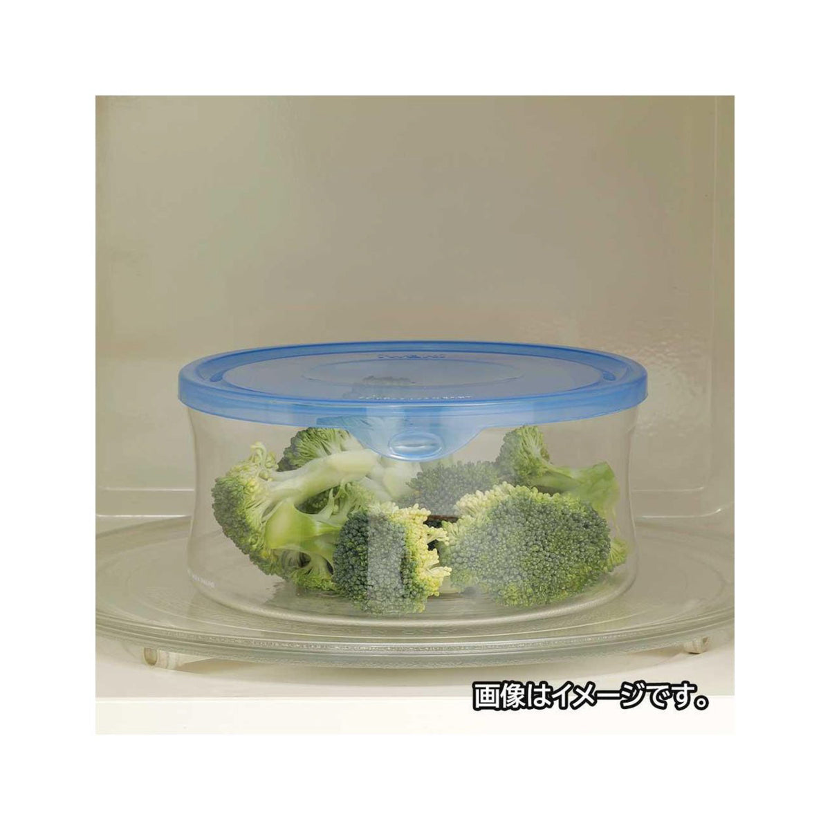 Iwaki Pack and Range Square Deluxe Glass Container Set Aqua Blue PS-NPR-11B | Container in use
