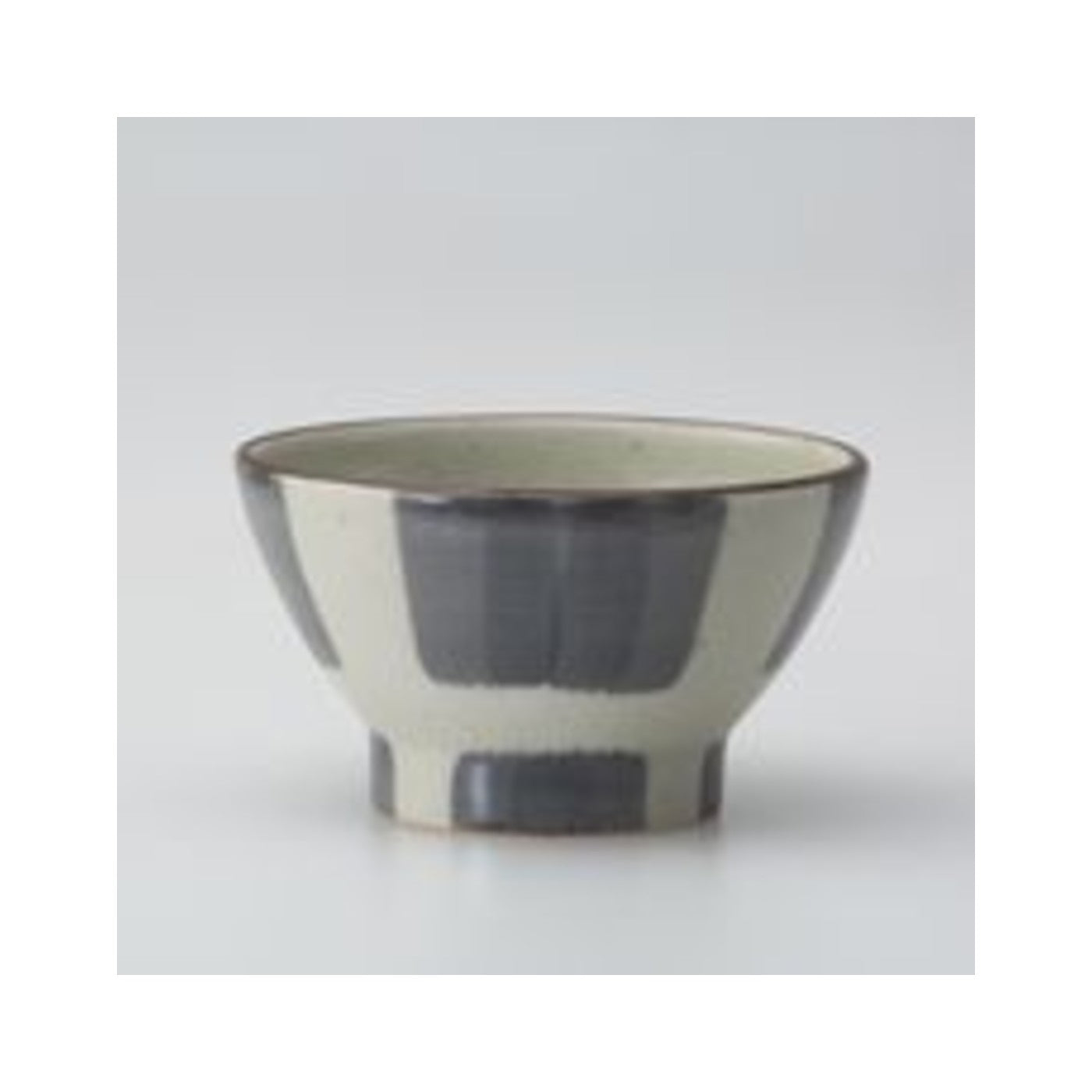 Saikai Toki mode Kurawanka Rice Bowl Medium Moon Hasami Ware - img-1